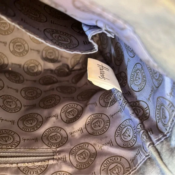 Harrods purse with short handles - Picture 3 of 5